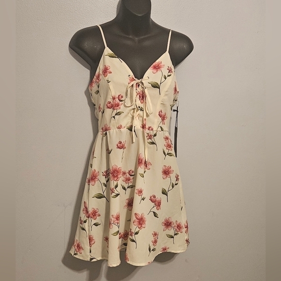 NWT Forever 21 Mini Dress size Small - Picture 1 of 5